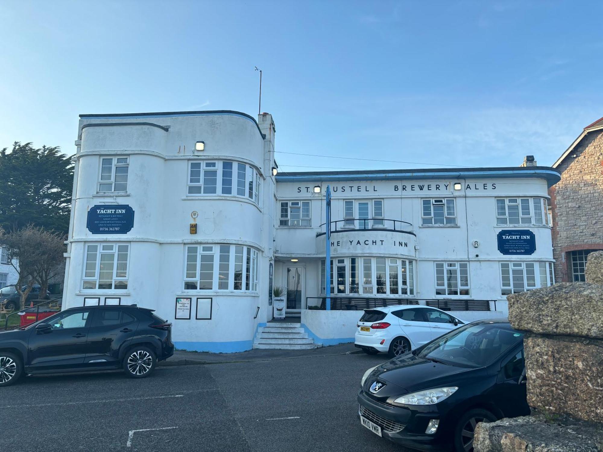 פנזאנס The Yacht Inn מראה חיצוני תמונה
